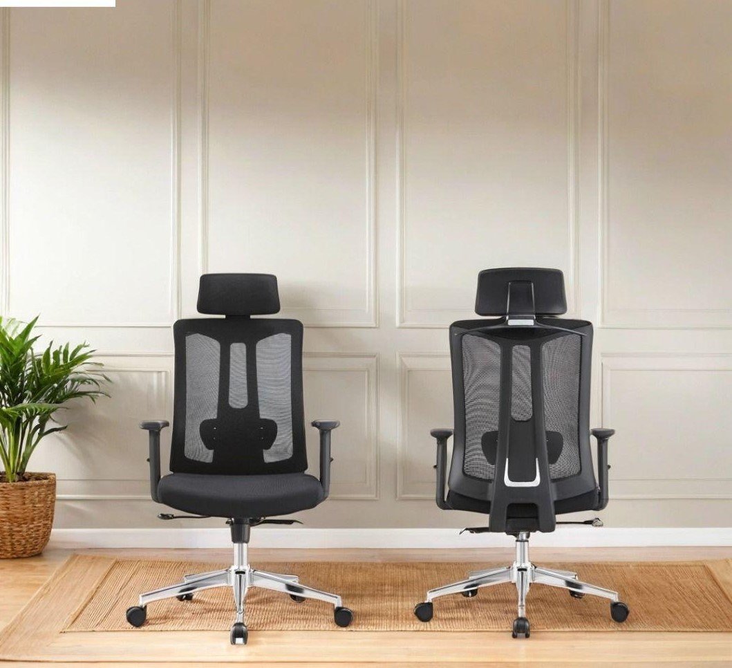 Black High Back Swivel Mesh Chair