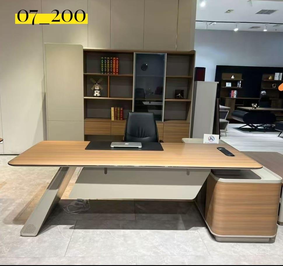 Luxurious Modern Office Set Natural Wood & Cream